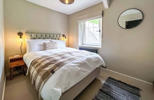 New Moat Cottage | 4 bedroom accommodation in Gelli, near Clynderwen