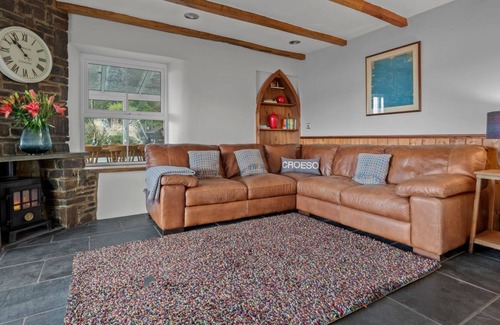 Johnston Cottage | 4 bedroom accommodation in Freystrop, near Haverfordwest