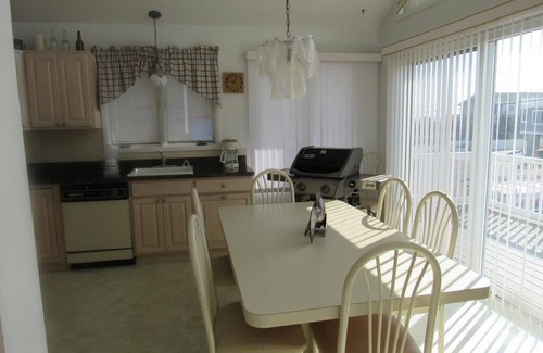 Harvey Cedars House | 4 bedroom accommodation in Harvey Cedars
