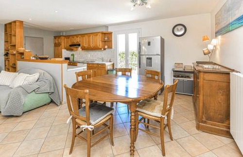 Eyragues House | 4 bedroom accommodation in Eyragues