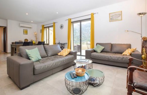 Feliceto House | 4 bedroom accommodation in Feliceto