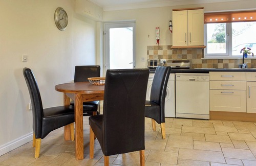 Carlyon Bay Cottage | 4 bedroom accommodation in Carlyon Bay, near St Austell