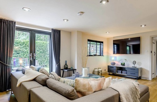 Crawley Down Cottage | 4 bedroom accommodation in Felbridge