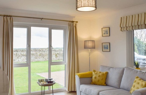 North Sunderland Cottage | 4 bedroom accommodation in Seahouses