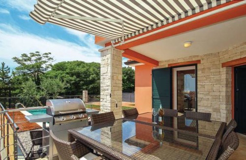 Murine House | 4 bedroom accommodation in Umag