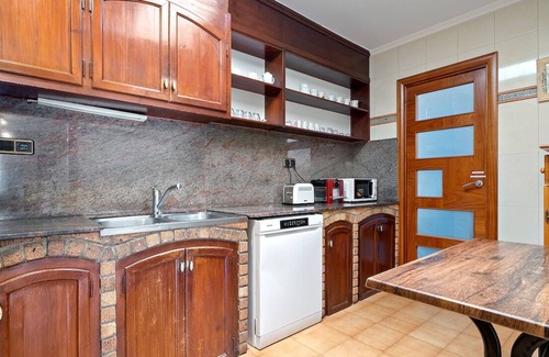 Cambrils Ski Chalet | 4 bedroom accommodation in Cambrils
