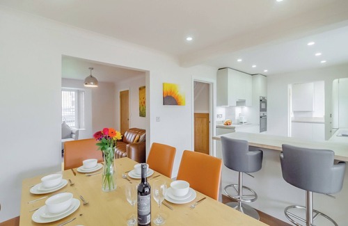 Bridgend Cottage | 4 bedroom accommodation in Bridgend