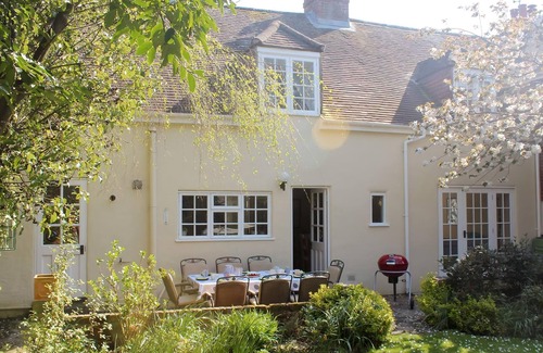 New Forest District Cottage | 4 bedroom accommodation in Lymington