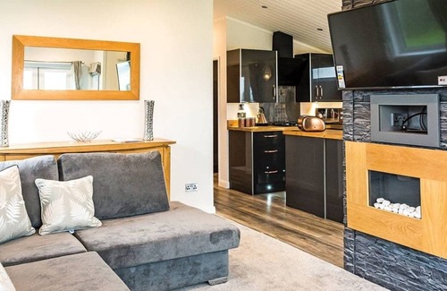 Llanllwchaiarn Cabin | 4 bedroom accommodation in New Quay