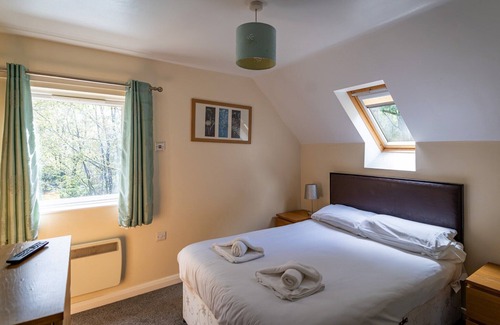 Farley Cabin | 4 bedroom accommodation in Oakamoor