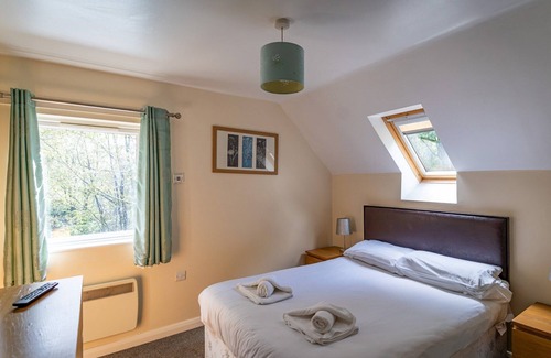 Farley Cabin | 4 bedroom accommodation in Oakamoor