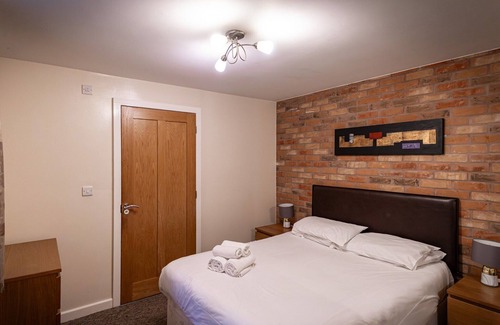 Farley Cabin | 4 bedroom accommodation in Oakamoor