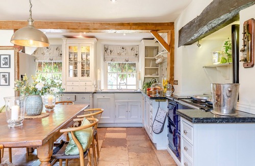 Paignton Cottage | 4 bedroom accommodation in Blagdon, near Paignton