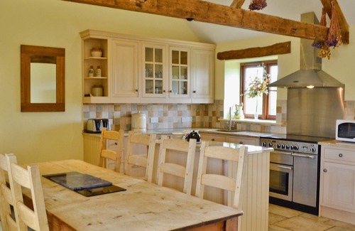Sherborne Cottage | 4 bedroom accommodation in Leigh, Sherborne