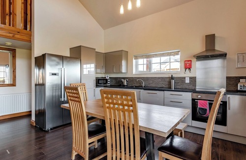 Hornsea Ski Chalet | 4 bedroom accommodation in Hornsea