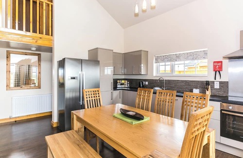 Hornsea Ski Chalet | 4 bedroom accommodation in Hornsea