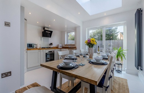 Mundesley Cottage | 4 bedroom accommodation in Mundesley, near Norwich