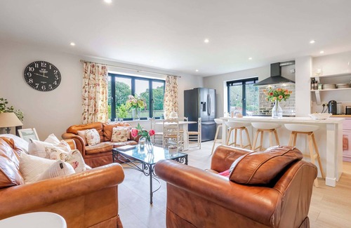 Tring Cottage | 4 bedroom accommodation in Tring