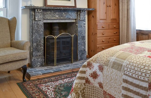 Wisbech Cottage | 4 bedroom accommodation in Wisbech