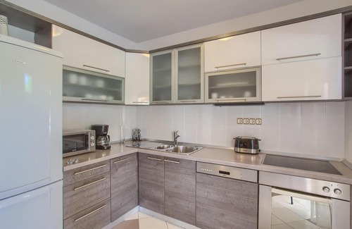 Oklaj House | 4 bedroom accommodation in Sibenik