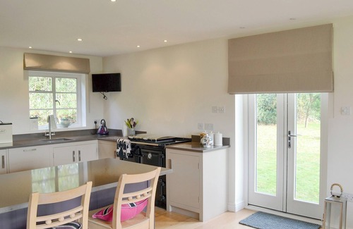 New Forest District Cottage | 4 bedroom accommodation in Burley, near Ringwood