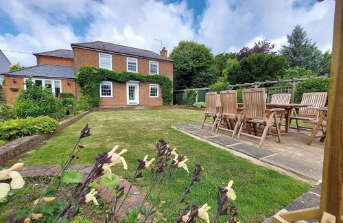 Ham Cottage | 4 bedroom accommodation in Tilmanstone, near Deal