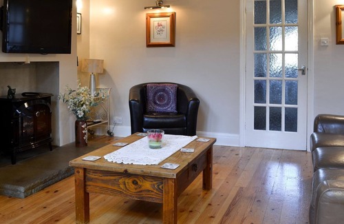 York Cottage | 4 bedroom accommodation in Osbaldwick, near York