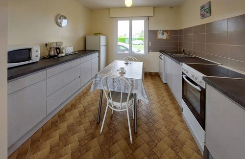 Locoal-Mendon House | 4 bedroom amazing home in Locoal-Mendon