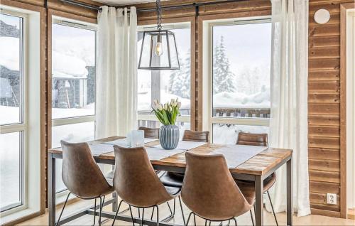 Lillehammer House | 4 Bedroom Amazing Home In Lillehammer