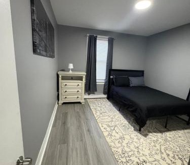 Weequahic Apartment | 4 bedroom apartment by Ewr Airport