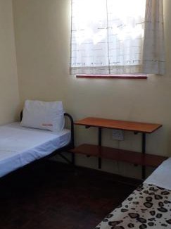 Muckleneuk Apartment | 4-Bedroom Apartment