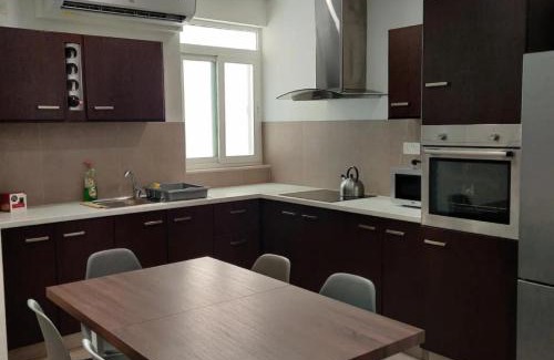 Qawra Apartment | 4 bedroom apt 5 mins away from beach and amenities