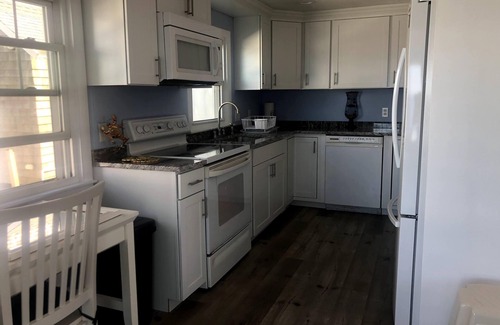 Plymouth House | 4-Bedroom beach front home on Priscilla Beach