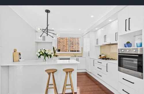 Shellharbour House | 4 bedroom beach house 1 min from beach