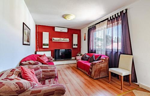 Medvinjak Apartment | 4 Bedroom Beautiful Apartment In Korcula