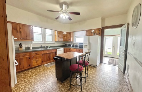 Mechanicsville House | 4 Bedroom Beautiful Home Steps Away from Geisinger