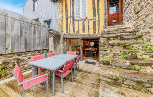 Montaubert - Rille - Saint-Sulpice House | 4 Bedroom Beautiful Home In Fougères