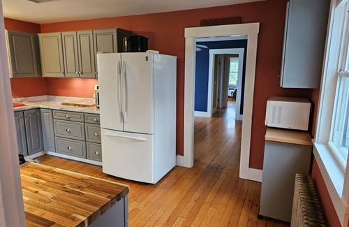Searsport House | 4 Bedroom Cape on beautiful Penobscot Bay. Close to many popular coastal towns.