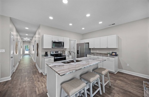 Pickwick Dam Ski Chalet | 4-bedroom Chalet Overlooking Pickwick Landing Golf Course
