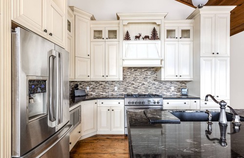 Gravenhurst Cottage | 4-Bedroom Cottage Gravenhurst on Muldrew Lake.