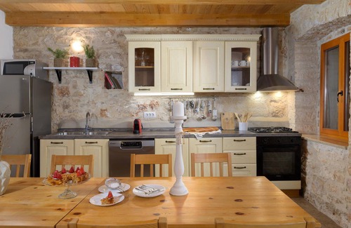 Butkovici House | 4 bedroom cozy home in Svetvincenat