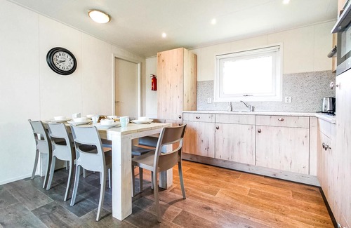 Heinkenszand House | 4 bedroom cozy home in Heinkenszand