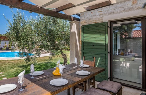 Milohnici House | 4 bedroom cozy home in Linardici