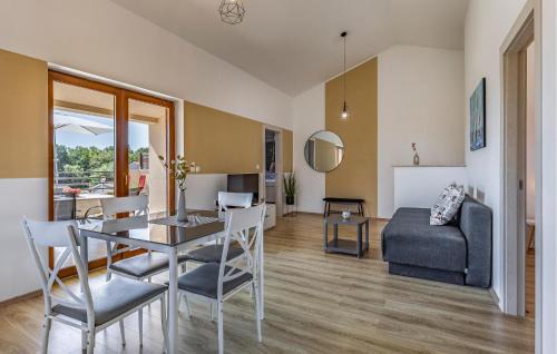 Barbariga House | 4 Bedroom Cozy Home In Barbariga