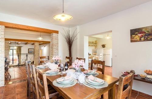 Muntic House | 4 bedroom cozy home in Pula