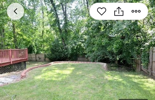 Davis Lake - Eastfield House | 4-bedroom cozy house in charming Charlotte with WiFi, AC, home Security and love