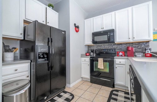 Bellavida House | 4-bedroom Cozy Townhome Bella Vida Resort with Private Pool