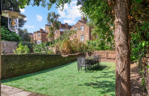 Hackney Apartment | 4 Bedroom Dalston Apartment