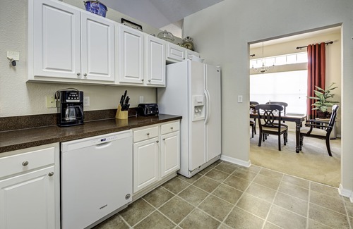North Port House | 4 Bedroom + den, Pool home , WIFI, cable TV and Nationwide phone in home