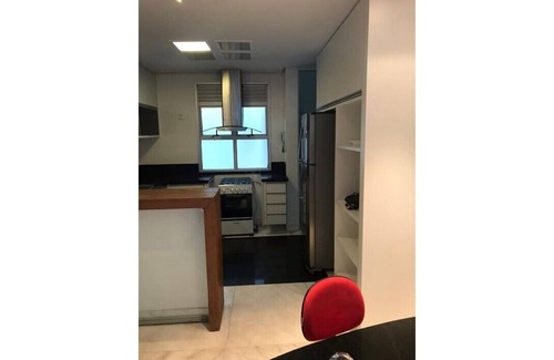 Belvedere House | 4-bedroom family apartment near BH shopping and Biocor hospital
